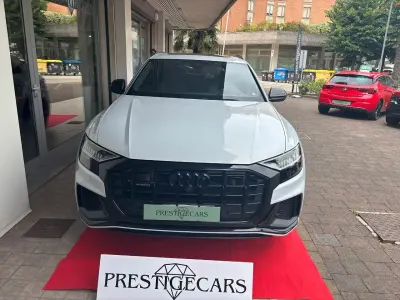 Usata Audi Q8 Comfort 285 CV (209 kW) 2026 Bianco SUV