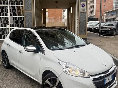 Usata Peugeot 208 GT-line 110 CV (80 kW) 2019 Other Utilitaria