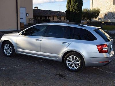 Usata Skoda Octavia Executive 116 CV (85 kW) 2018 Argento Station wagon