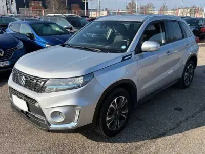 Usata Suzuki Vitara 129 CV (94 kW) 2021 Argento SUV