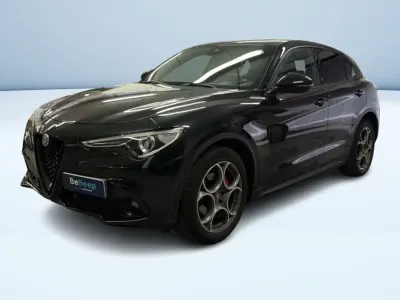 Begagnad Alfa Romeo Stelvio Business 160 HK (117 kW) 2022 Svart SUV