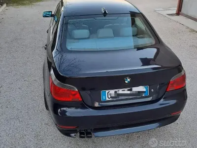 Usata BMW 520 170 CV (125 kW) 2004 Bluazzurro Berlina