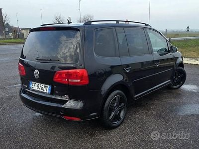 Usata VW Touran 150 CV (110 kW) 2011 Nero Monovolume