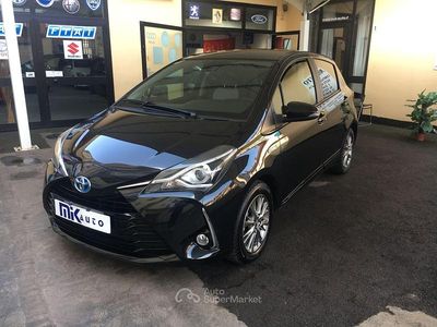 Usata Toyota Yaris Hybrid Active 73 CV (53 kW) 2017 Nero Berlina