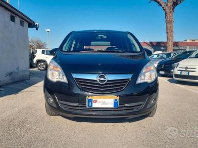 Usata Opel Meriva Cosmo 95 CV (69 kW) 2012 Nero Monovolume