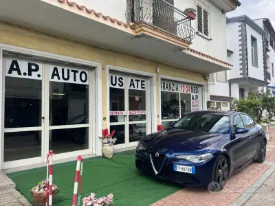 Gebraucht Alfa Romeo Giulia 150 PS (110 kW) 2018 Blau Limousine