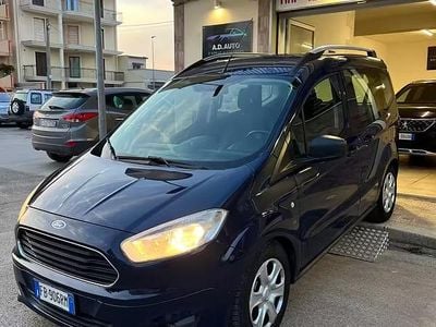 Begagnad Ford Tourneo Courier