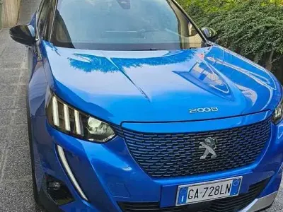 Usata Peugeot 2008 GTi 56 kW (77 CV) 2020 Bluazzurro SUV