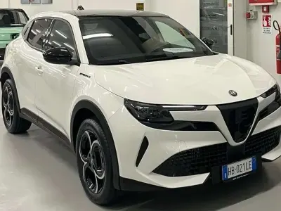 Usata Alfa Romeo GT Junior Edizione Speciale 136 CV (100 kW) 2025 Bianco SUV