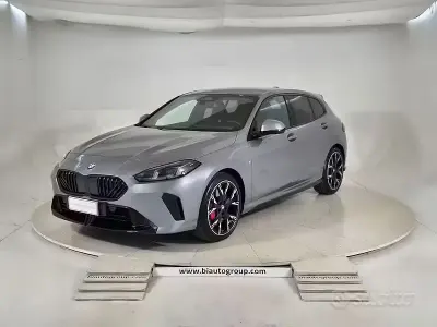Usata BMW 120 Performance 163 CV (119 kW) 2025 Grigio Utilitaria
