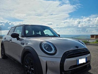 Usata 2022 Mini Cooper Essential Utilitaria | 23.000 € (Buon prezzo)