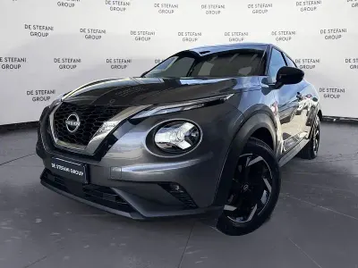 Begagnad Nissan Juke N-Connecta 114 HK (83 kW) 2023 Grå SUV