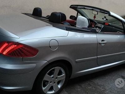 Usata Peugeot 307 CC 2005 Grigio Cabrio