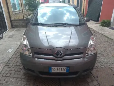 Usata Toyota Corolla Verso