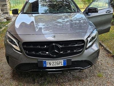 Usata Mercedes GLA220 177 CV (130 kW) 2018 Grigio SUV