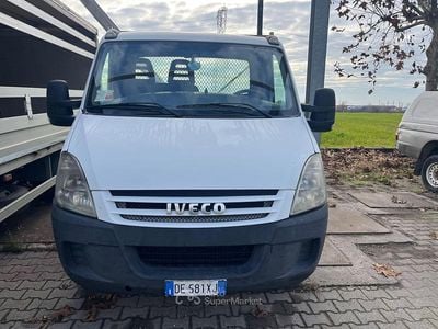 Usata Iveco Daily 97 CV (71 kW) 2006 Bianco Utilitaria