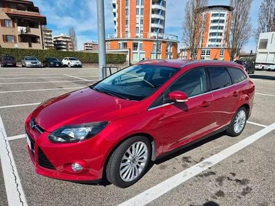 Usata Ford Focus Titanium 110 CV (80 kW) 2011 Rosso Station wagon