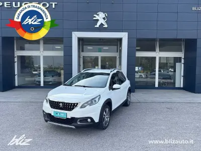 Usata Peugeot 2008 Allure 130 CV (95 kW) 2019 Bianco SUV