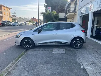 Usata Renault Clio IV Business 101 CV (74 kW) 2015 Bianco Berlina
