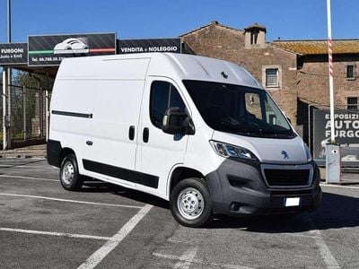 Usata Peugeot Boxer S 140 CV (102 kW) 2022 Bianco / pastello Furgone