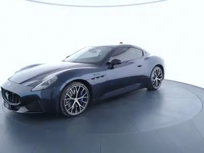 Begagnad Maserati Granturismo 491 HK (361 kW) 2024 Blå Sportkupé
