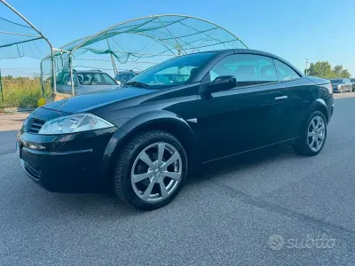 Usata Renault Mégane Cabriolet Exception 131 CV (96 kW) 2006 Nero Cabrio