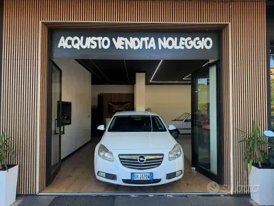 Usata Opel Insignia Cosmo 131 CV (96 kW) 2011 Bianco Berlina