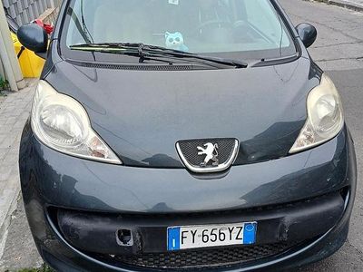 Grigio Usata 2007 Peugeot 107 Utilitaria | 2500 €