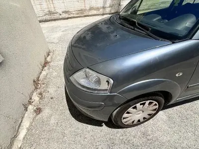 Usata Citroën C3 Exclusive 73 CV (53 kW) 2004 Grigio Berlina