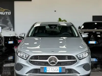 Begagnad Mercedes A180 Advanced 116 HK (85 kW) 2025 Grå Sedan