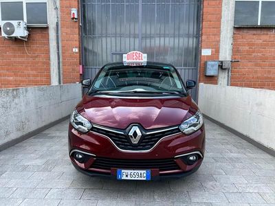 Usata Renault Scénic IV Initiale 120 CV (88 kW) 2019 Marrone Monovolume