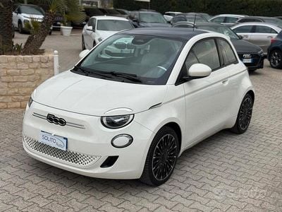 Usata Fiat 500e Icon 86 kW (118 CV) 2021 Bianco Berlina