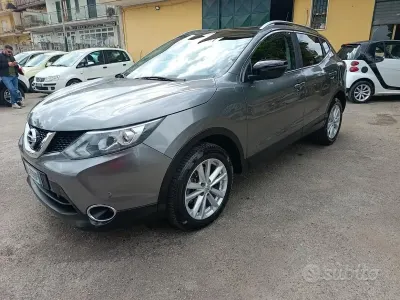 Usata Nissan Qashqai Black Edition 131 CV (96 kW) 2017 Grigio SUV