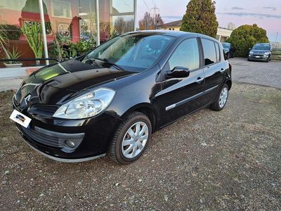 Nero Usata 2007 Renault Clio II Rip Curl Berlina | 3990 € (Buon prezzo)