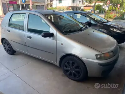 Usata Fiat Punto 60 CV (44 kW) 2000 Grigio Utilitaria