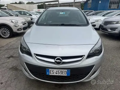 Usata Opel Astra S 101 CV (74 kW) 2013 Grigio Station wagon