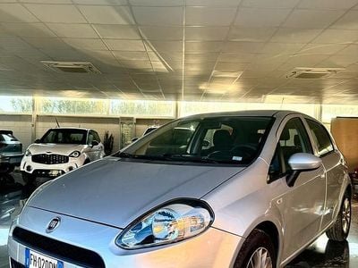 Usata Fiat Punto Street 95 CV (69 kW) 2017 Grigio Utilitaria