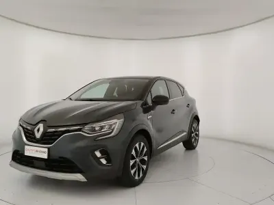 Usata Renault Captur Techno 143 CV (105 kW) 2023 Blu SUV