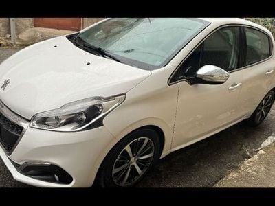 Usata Peugeot 208 75 CV (55 kW) 2016 Bianco Utilitaria