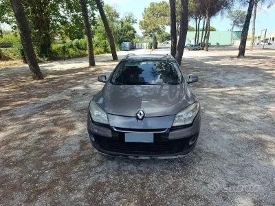 Usata Renault Mégane GrandTour 110 CV (80 kW) 2012 Grigio Station wagon