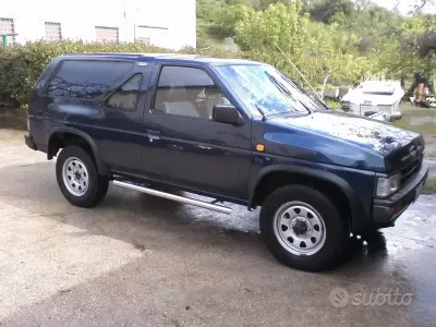 Usata Nissan Terrano 99 CV (72 kW) 1990 Bluazzurro SUV