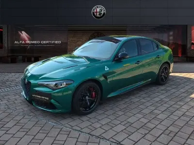 Nuova Alfa Romeo Giulia Quadrifoglio 518 CV (380 kW) 2026 Verde Berlina