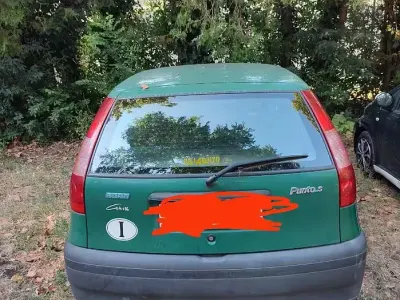 Usata Fiat Punto 54 CV (39 kW) 1997 Verde Berlina