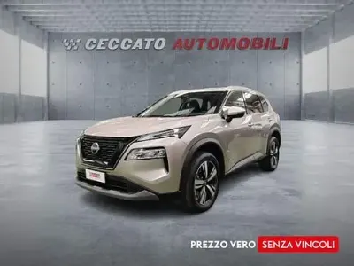Usata Nissan X-Trail N-Connecta 158 CV (116 kW) 2023 Oro SUV
