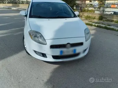 Usata Fiat Bravo 90 CV (66 kW) 2007 Bianco Utilitaria