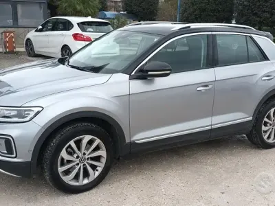 Usata VW T-Roc Style 150 CV (110 kW) 2023 Grigio SUV