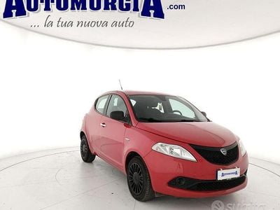 Usata Lancia Ypsilon 69 CV (50 kW) 2018 Rosso Utilitaria