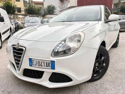 Usata Alfa Romeo Giulietta 105 CV (77 kW) 2011 Bianco Utilitaria