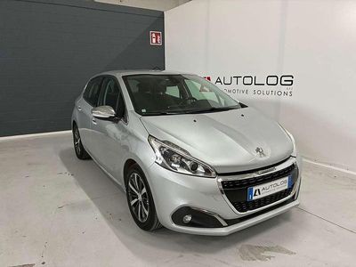 Grigio Usata 2018 Peugeot 208 Allure Utilitaria | 9500 € (Buon prezzo)