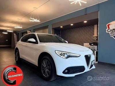 Begagnad Alfa Romeo Stelvio Business 190 HK (139 kW) 2021 Vit SUV